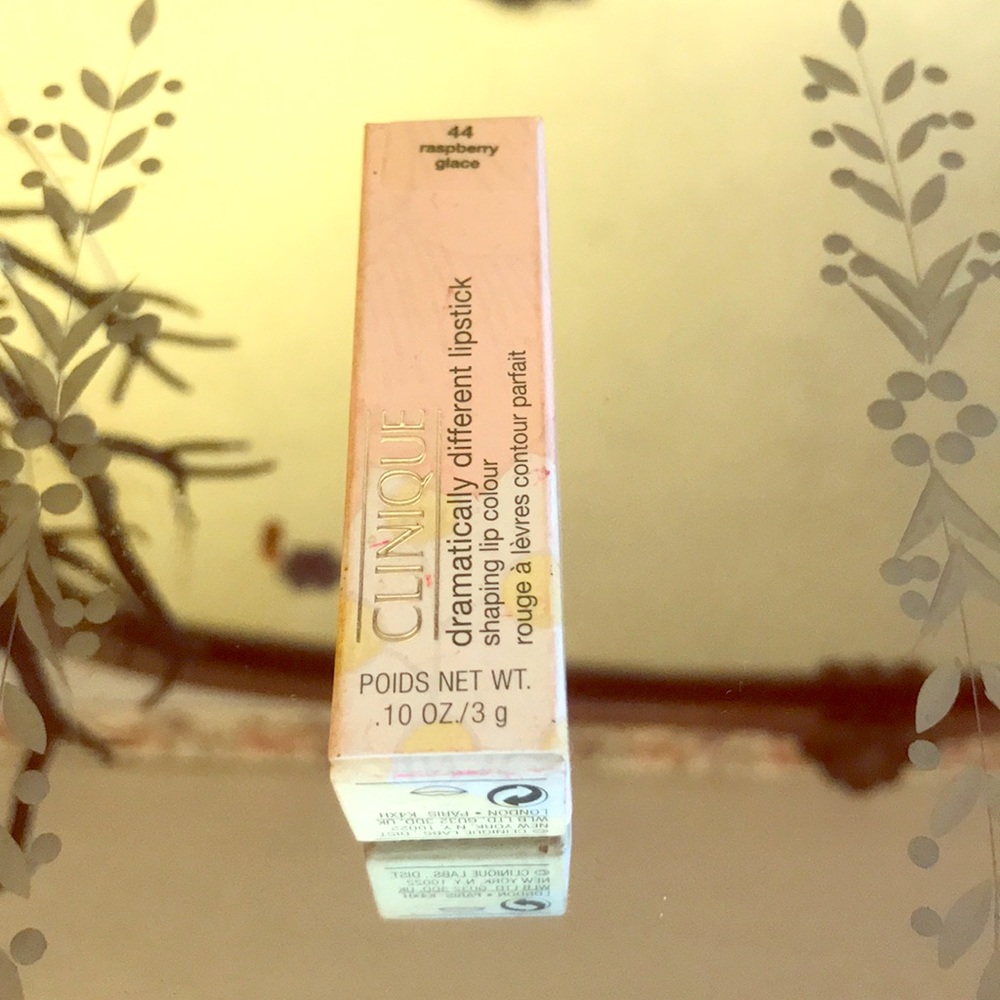 💄 Clinique lipstick raspberry glacé